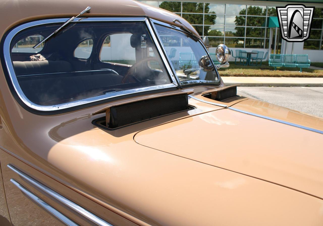 1935 DeSoto Airflow