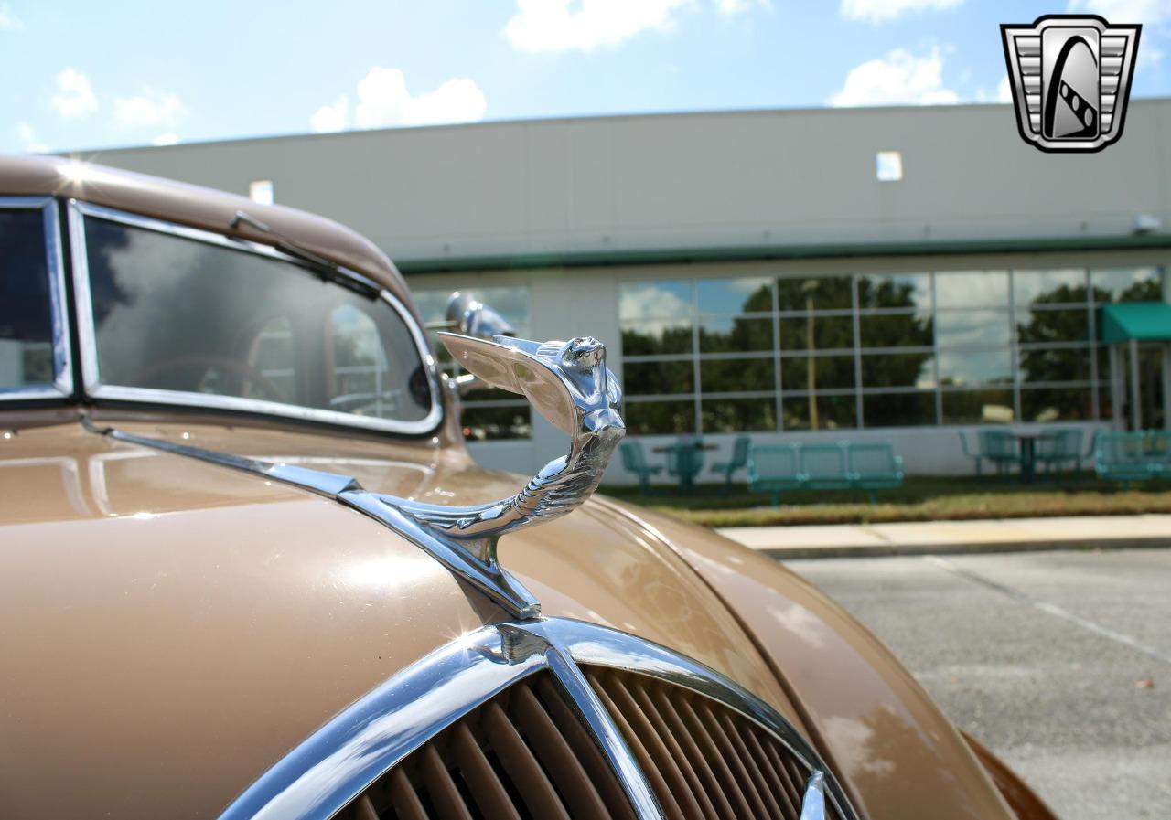 1935 DeSoto Airflow