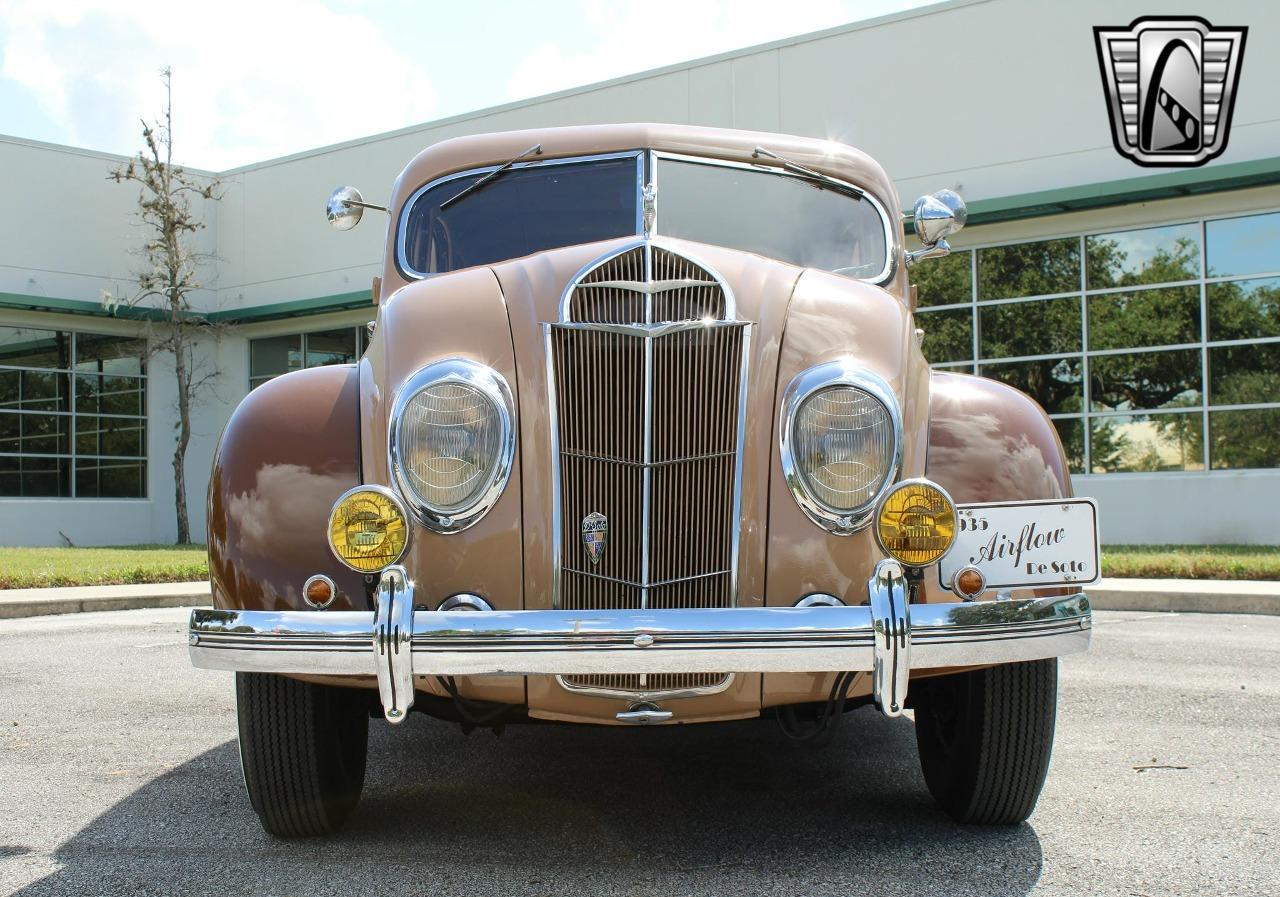 1935 DeSoto Airflow