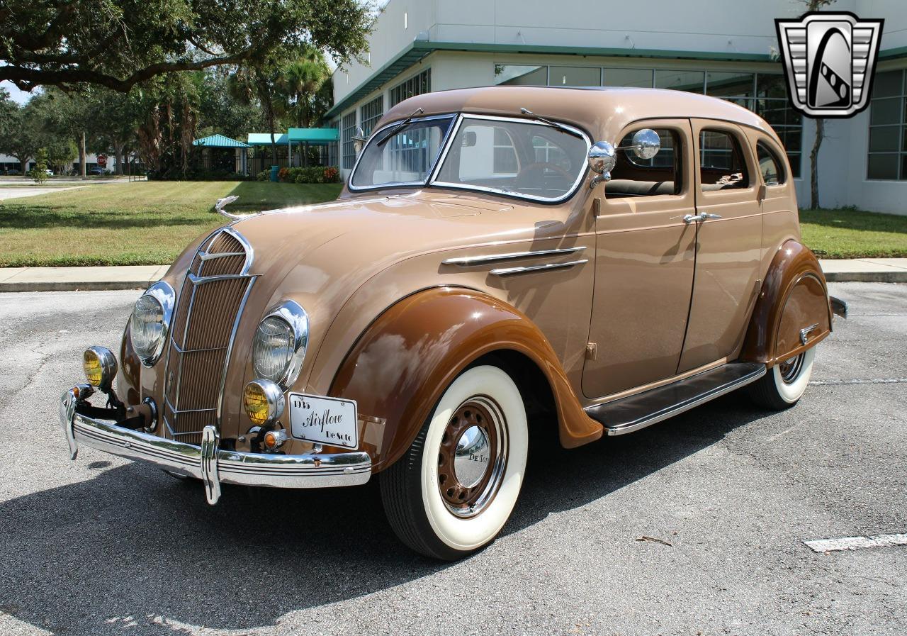 1935 DeSoto Airflow