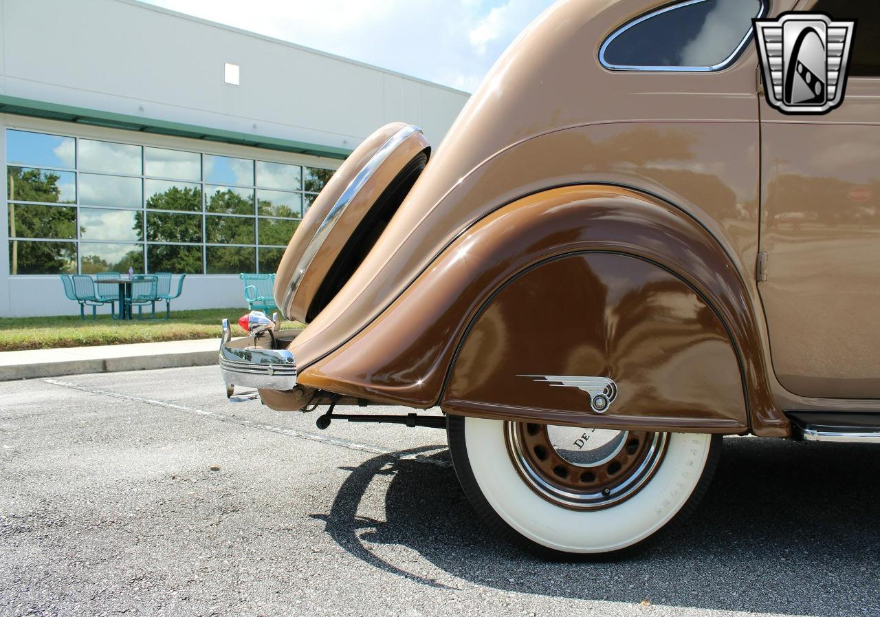 1935 DeSoto Airflow