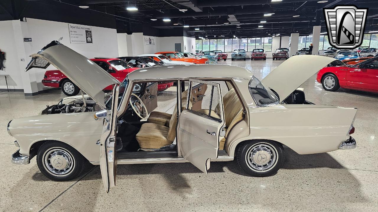 1965 Mercedes - Benz 190