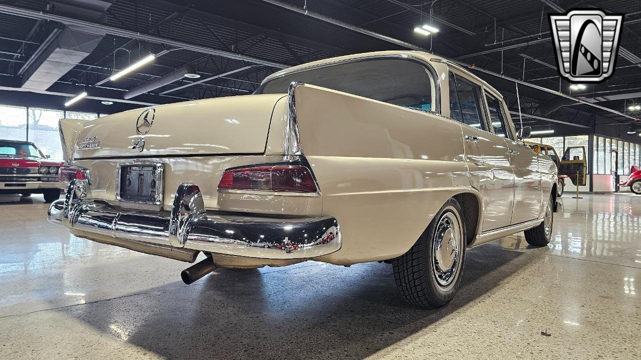 1965 Mercedes - Benz 190