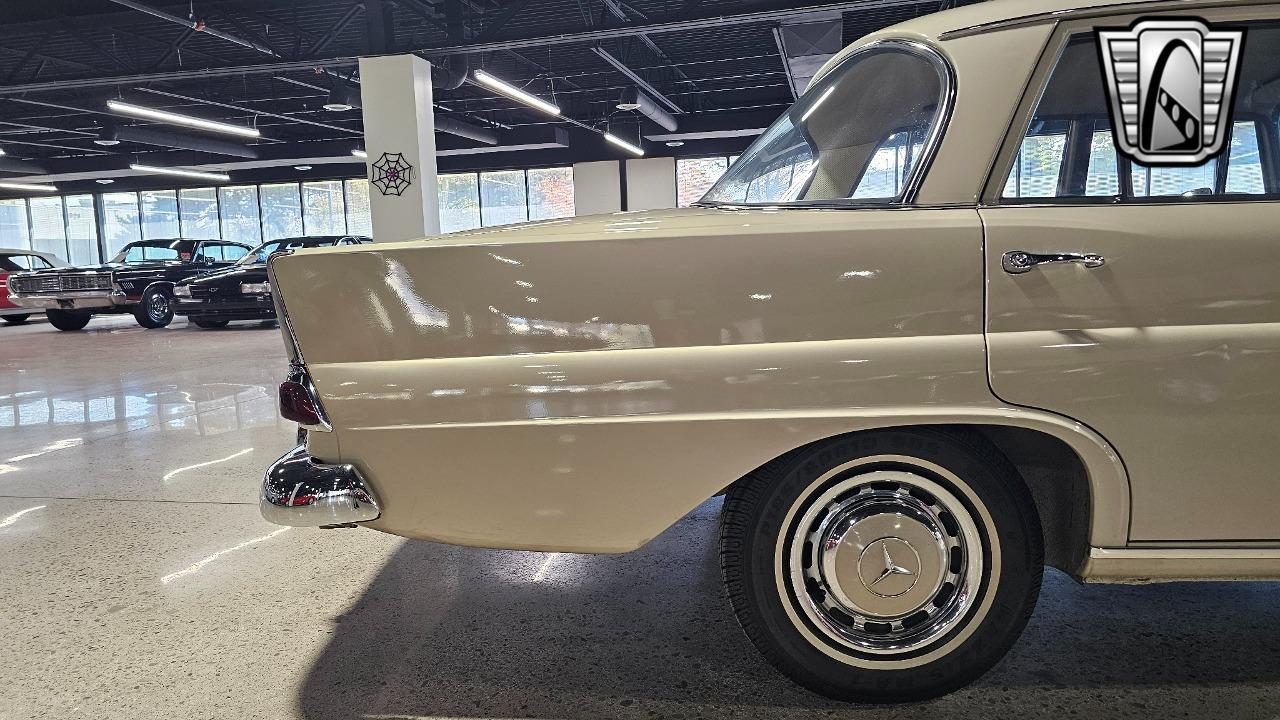 1965 Mercedes - Benz 190