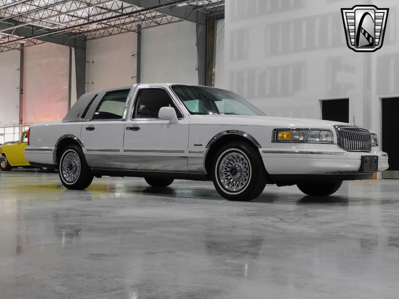 1997 Lincoln Town Car