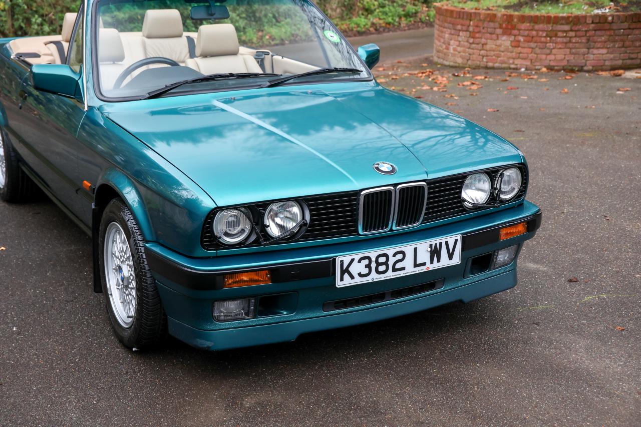 1992 BMW 325i Convertible