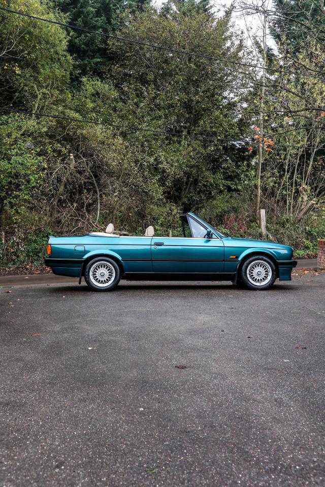 1992 BMW 325i Convertible