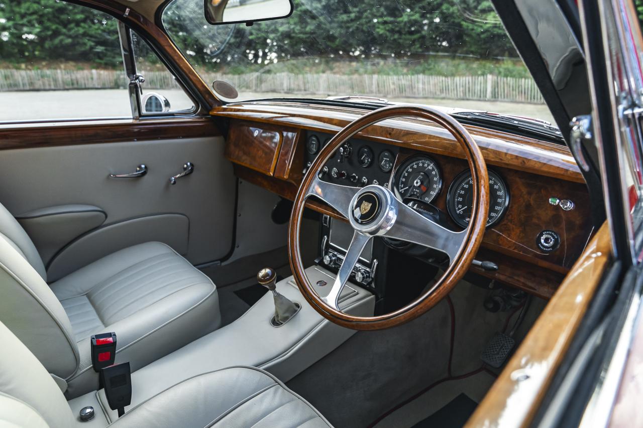 1962 Jaguar MKII 3.8