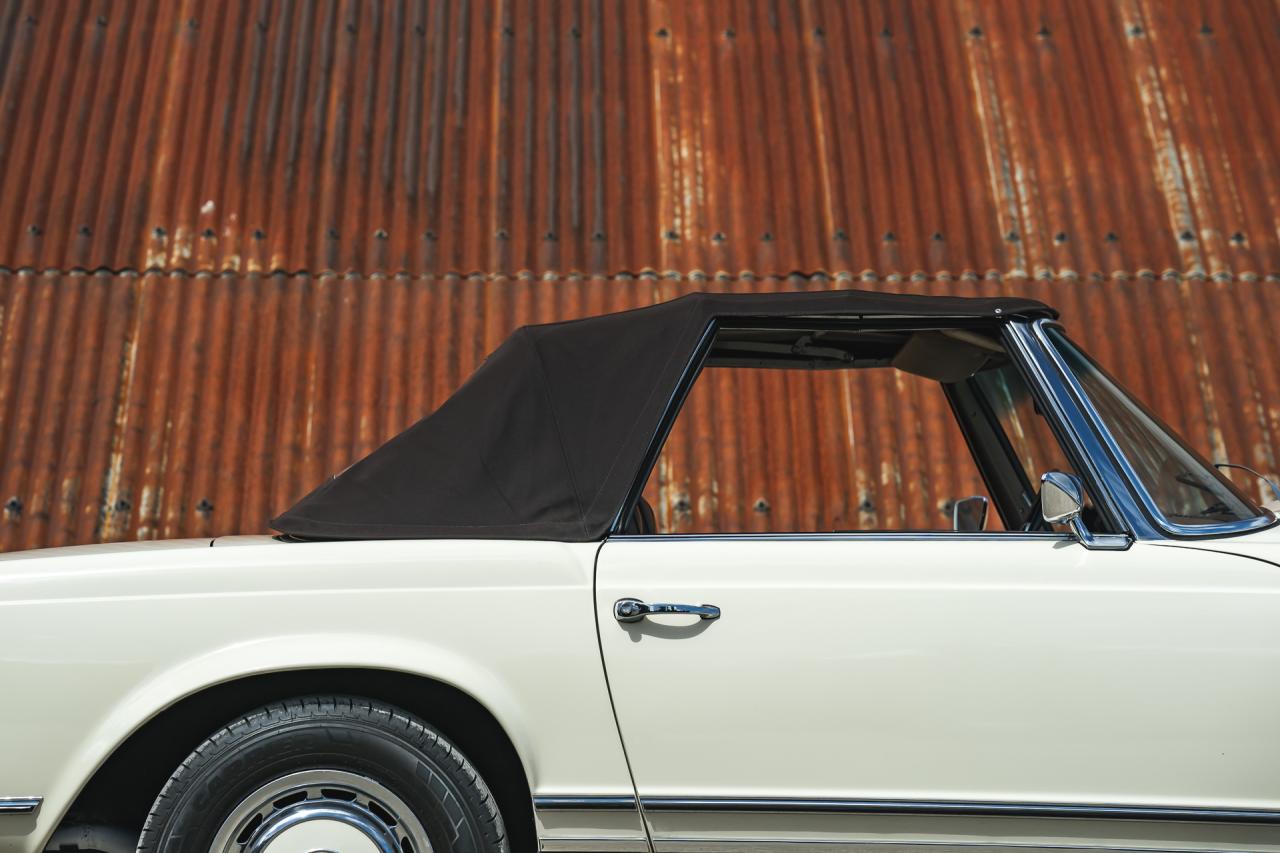 1970 Mercedes - Benz Benz 280SL