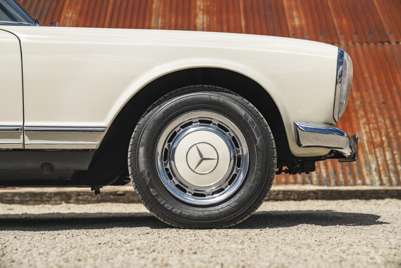 1970 Mercedes - Benz Benz 280SL