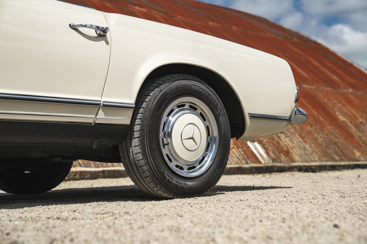 1970 Mercedes - Benz Benz 280SL