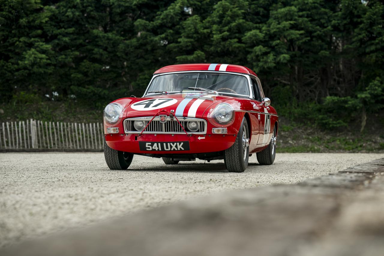 1964 MG RaceReady Icon: MG B BMC Works Sebring 12hr