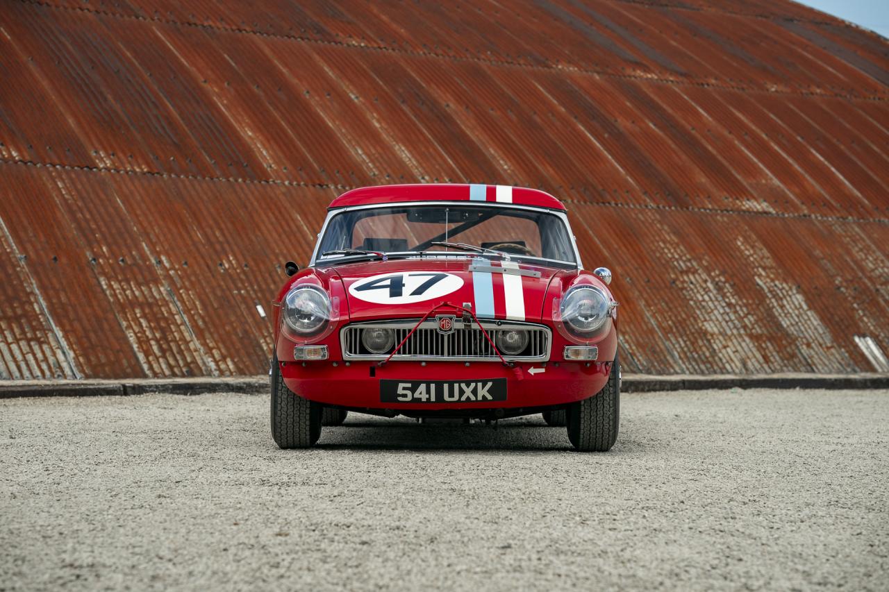 1964 MG RaceReady Icon: MG B BMC Works Sebring 12hr