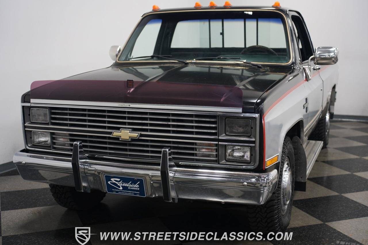 1984 Chevrolet C20 Camper Special