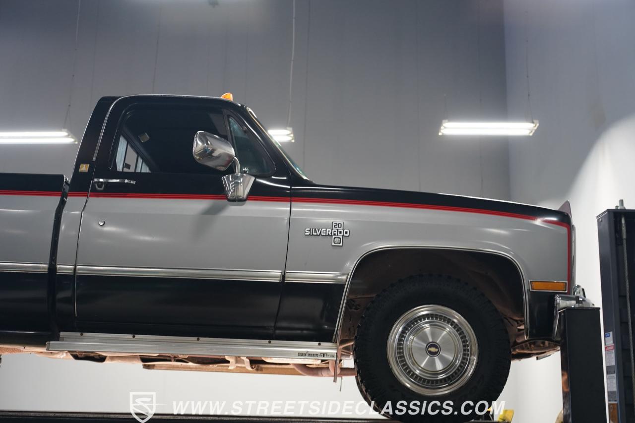 1984 Chevrolet C20 Camper Special