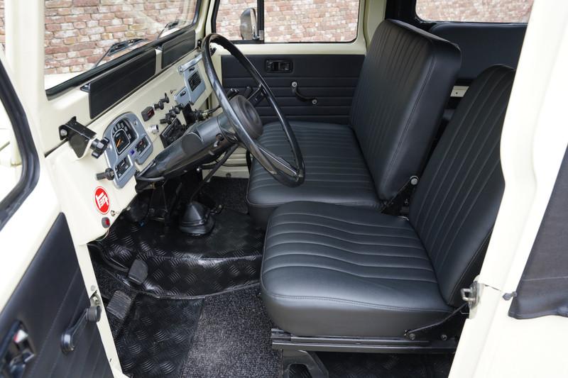 1978 Toyota FJ40 Land Cruiser Soft top PETROL