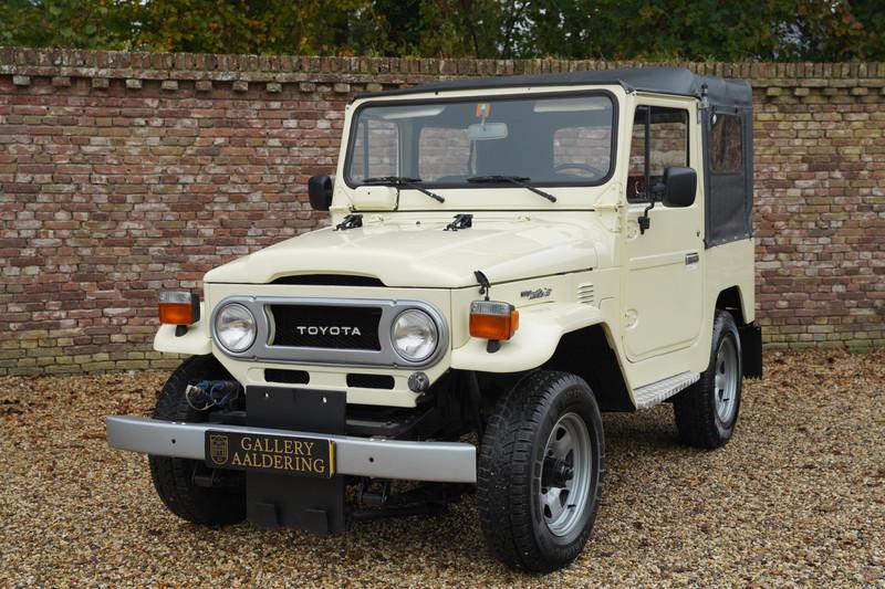 1978 Toyota FJ40 Land Cruiser Soft top PETROL