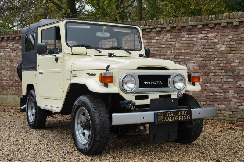 1978 Toyota FJ40 Land Cruiser Soft top PETROL