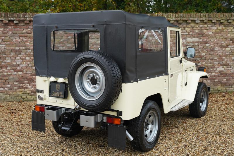 1978 Toyota FJ40 Land Cruiser Soft top PETROL