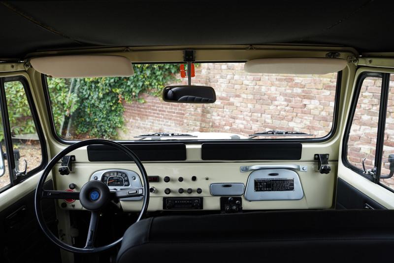 1978 Toyota FJ40 Land Cruiser Soft top PETROL