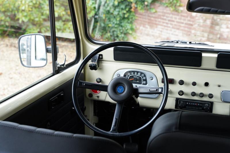 1978 Toyota FJ40 Land Cruiser Soft top PETROL