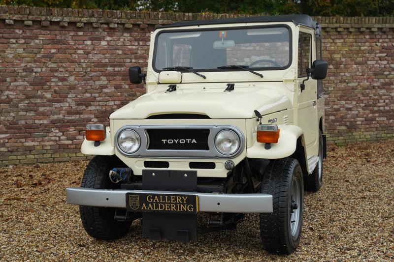 1978 Toyota FJ40 Land Cruiser Soft top PETROL