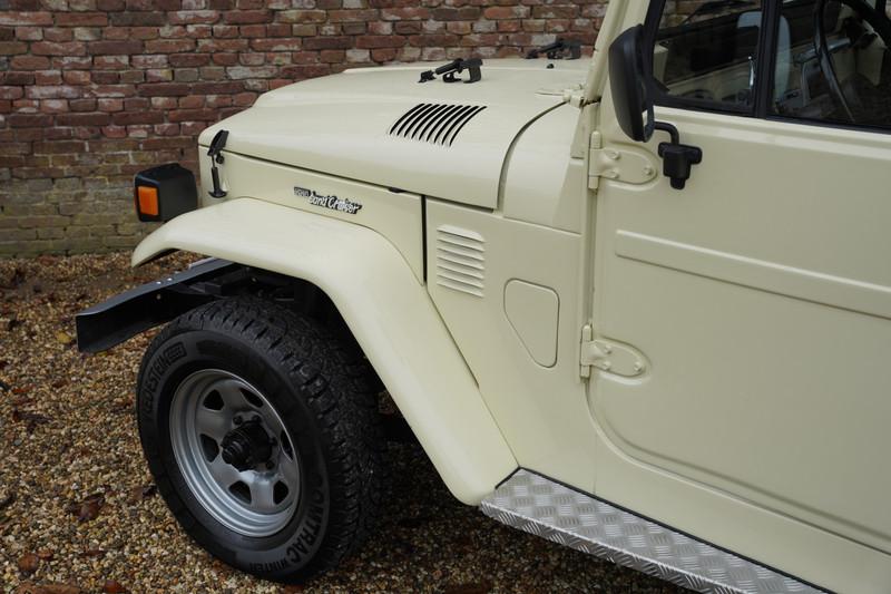 1978 Toyota FJ40 Land Cruiser Soft top PETROL