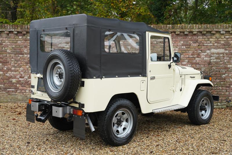 1978 Toyota FJ40 Land Cruiser Soft top PETROL