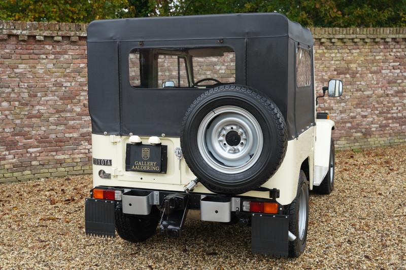 1978 Toyota FJ40 Land Cruiser Soft top PETROL