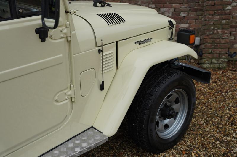 1978 Toyota FJ40 Land Cruiser Soft top PETROL