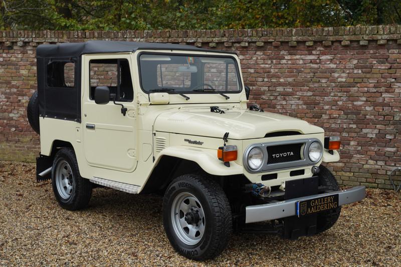 1978 Toyota FJ40 Land Cruiser Soft top PETROL