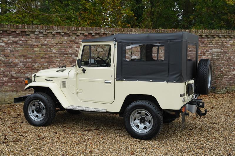 1978 Toyota FJ40 Land Cruiser Soft top PETROL