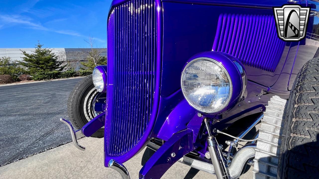 1933 Ford 3 Window