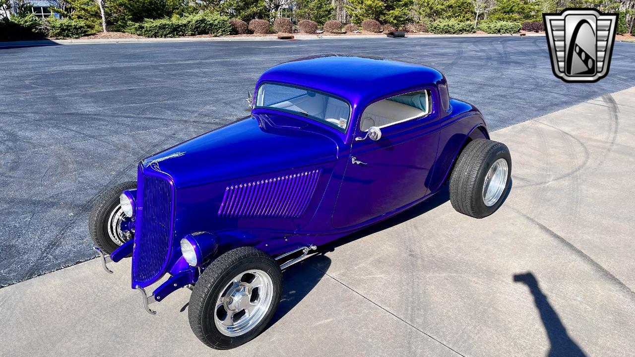 1933 Ford 3 Window