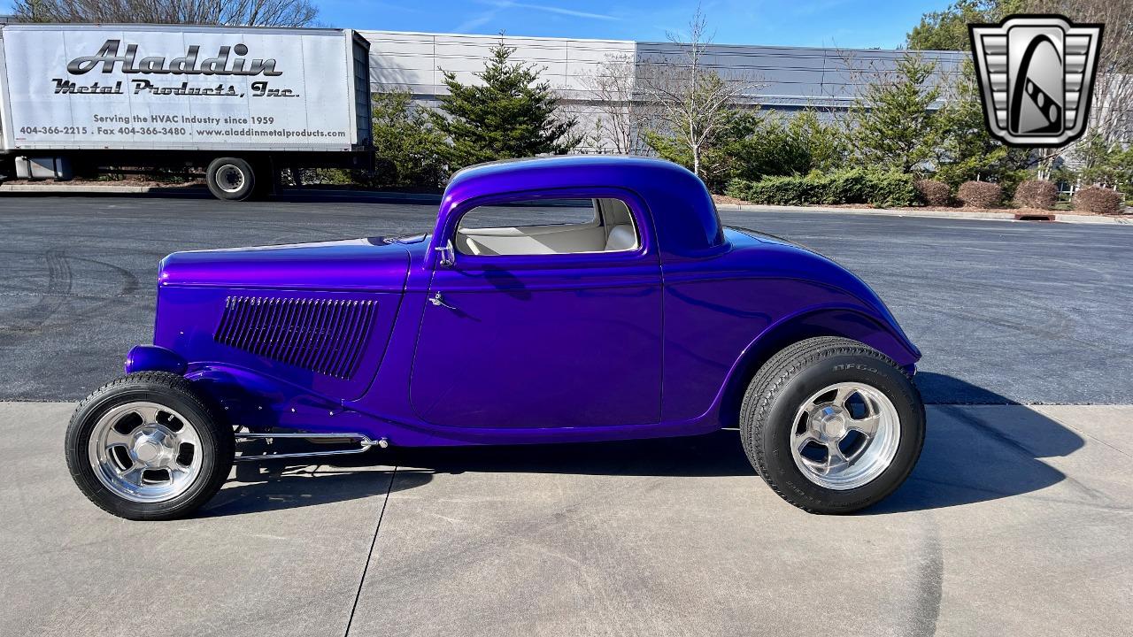 1933 Ford 3 Window