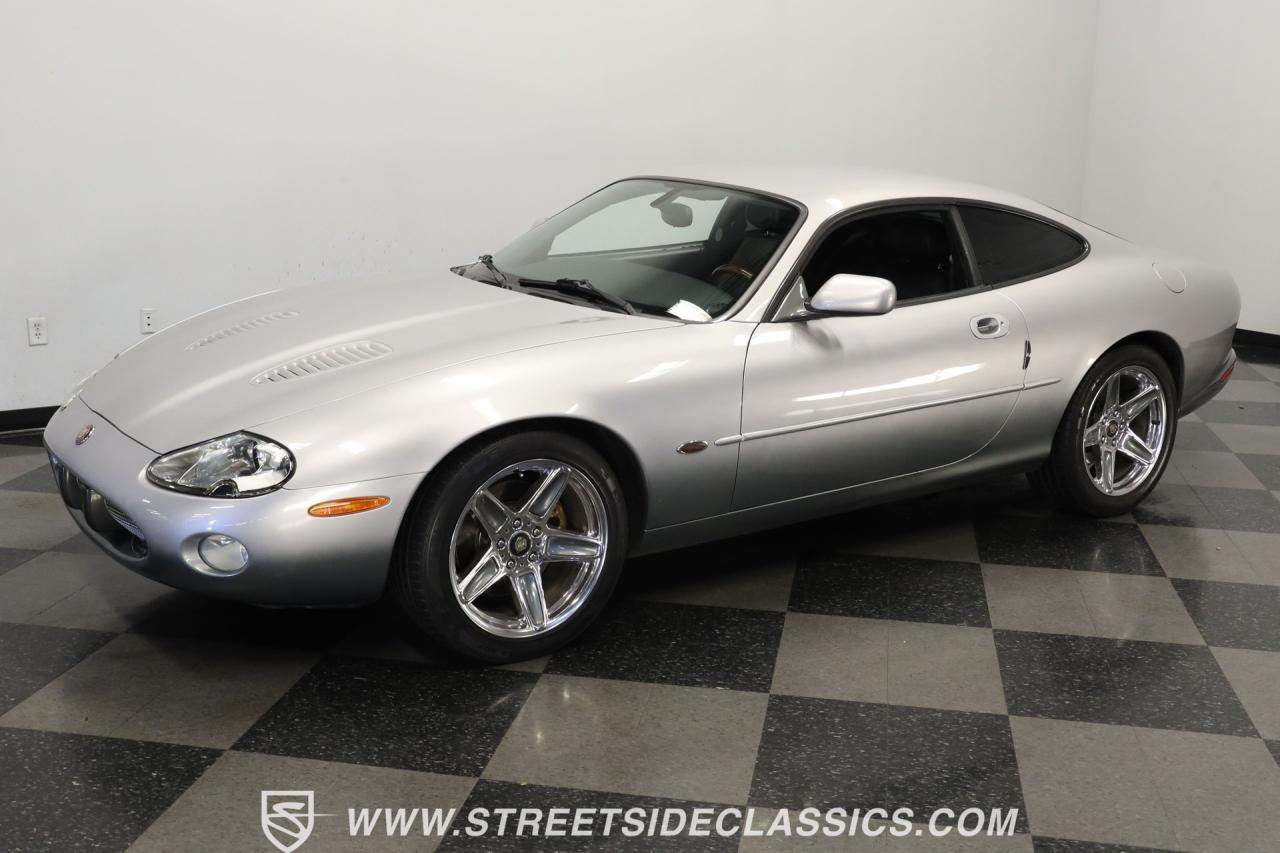 2002 Jaguar XKR Supercharged