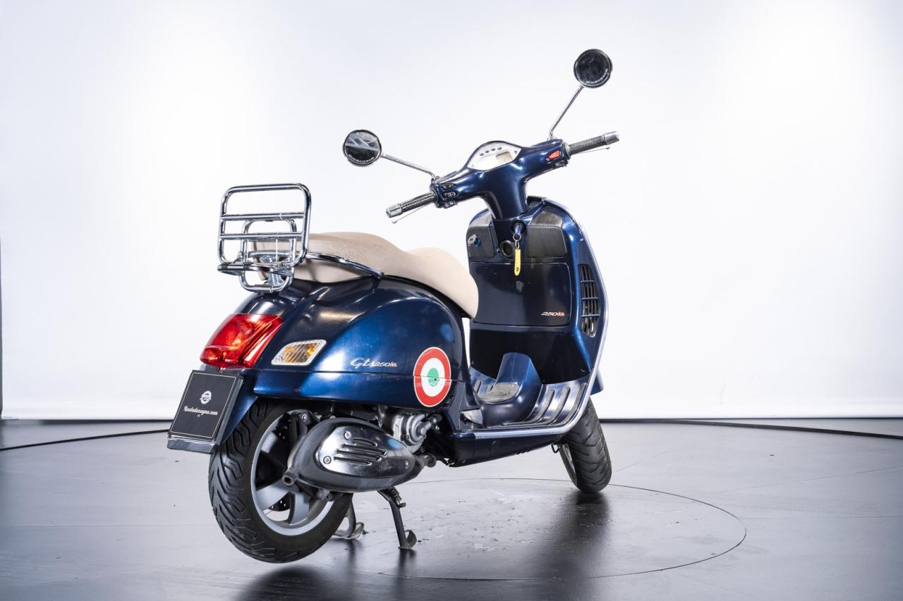 2008 Piaggio VESPA 250 GTS