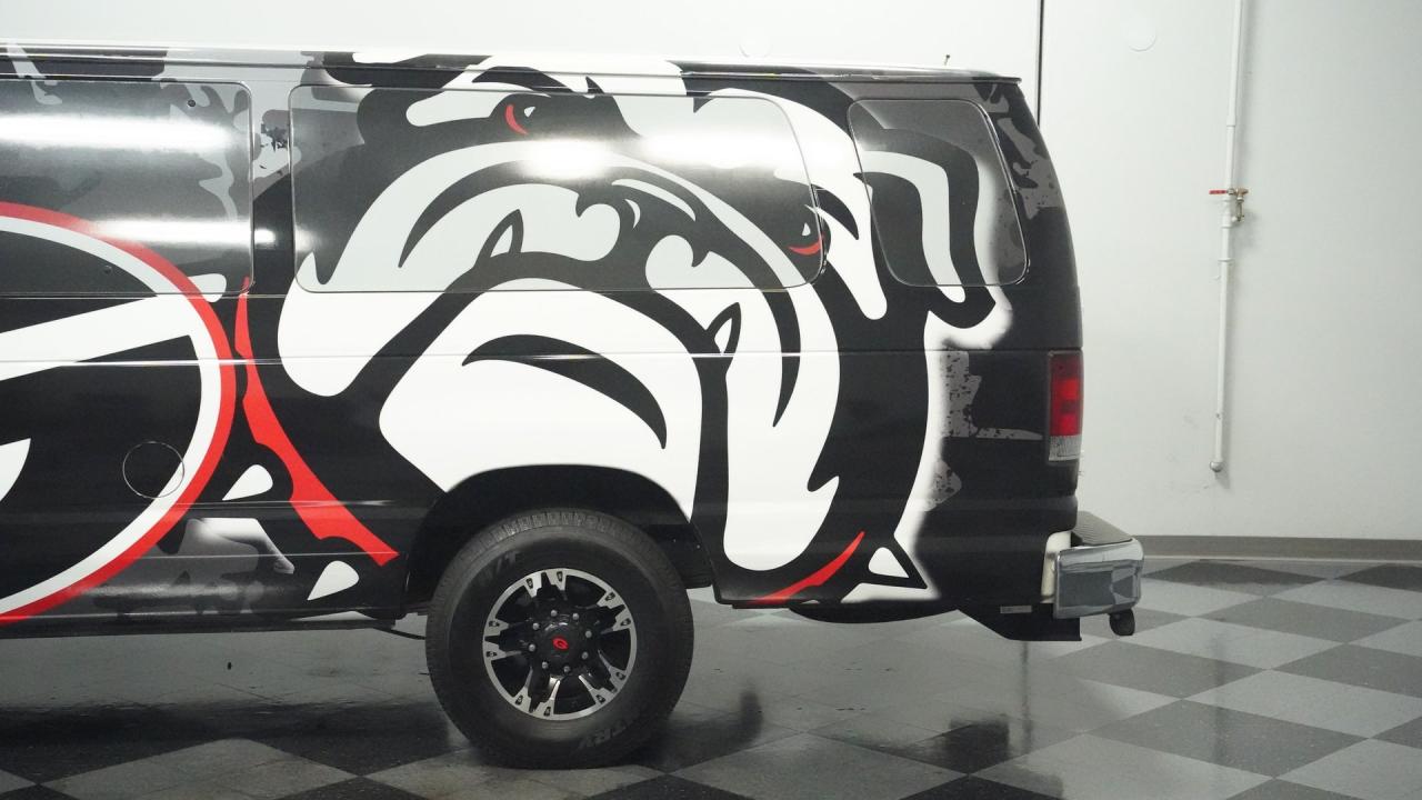 2009 Ford Econoline E-350 UGA TAILGATER