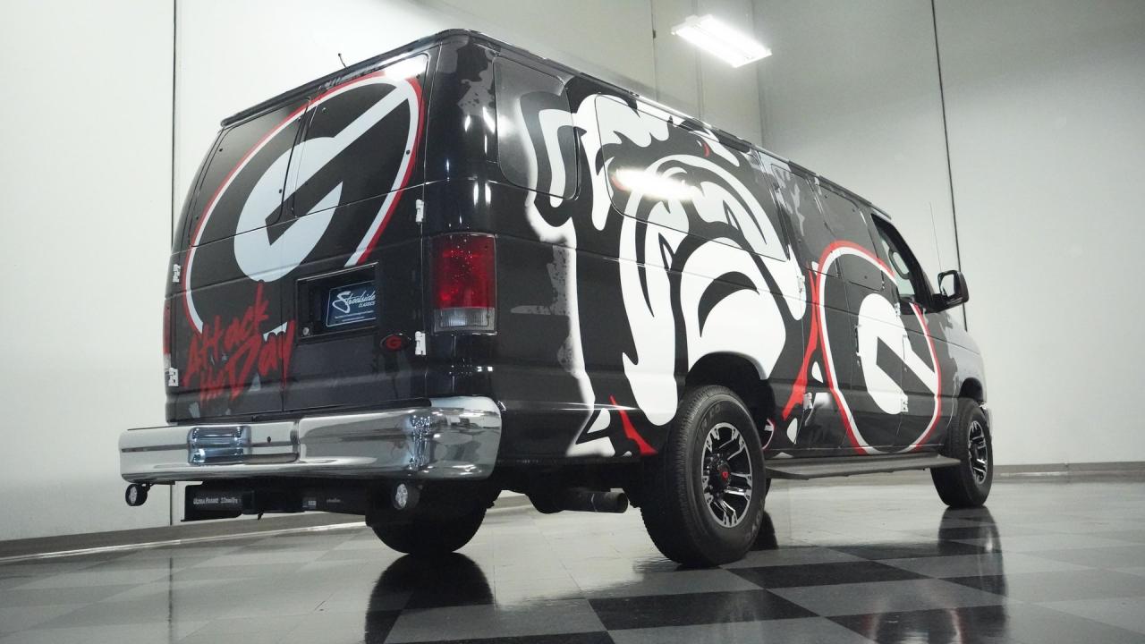 2009 Ford Econoline E-350 UGA TAILGATER