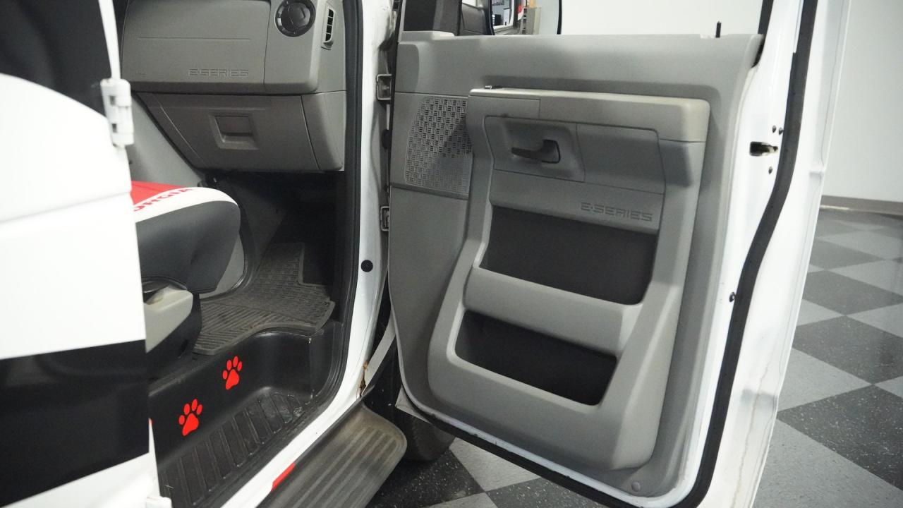 2009 Ford Econoline E-350 UGA TAILGATER