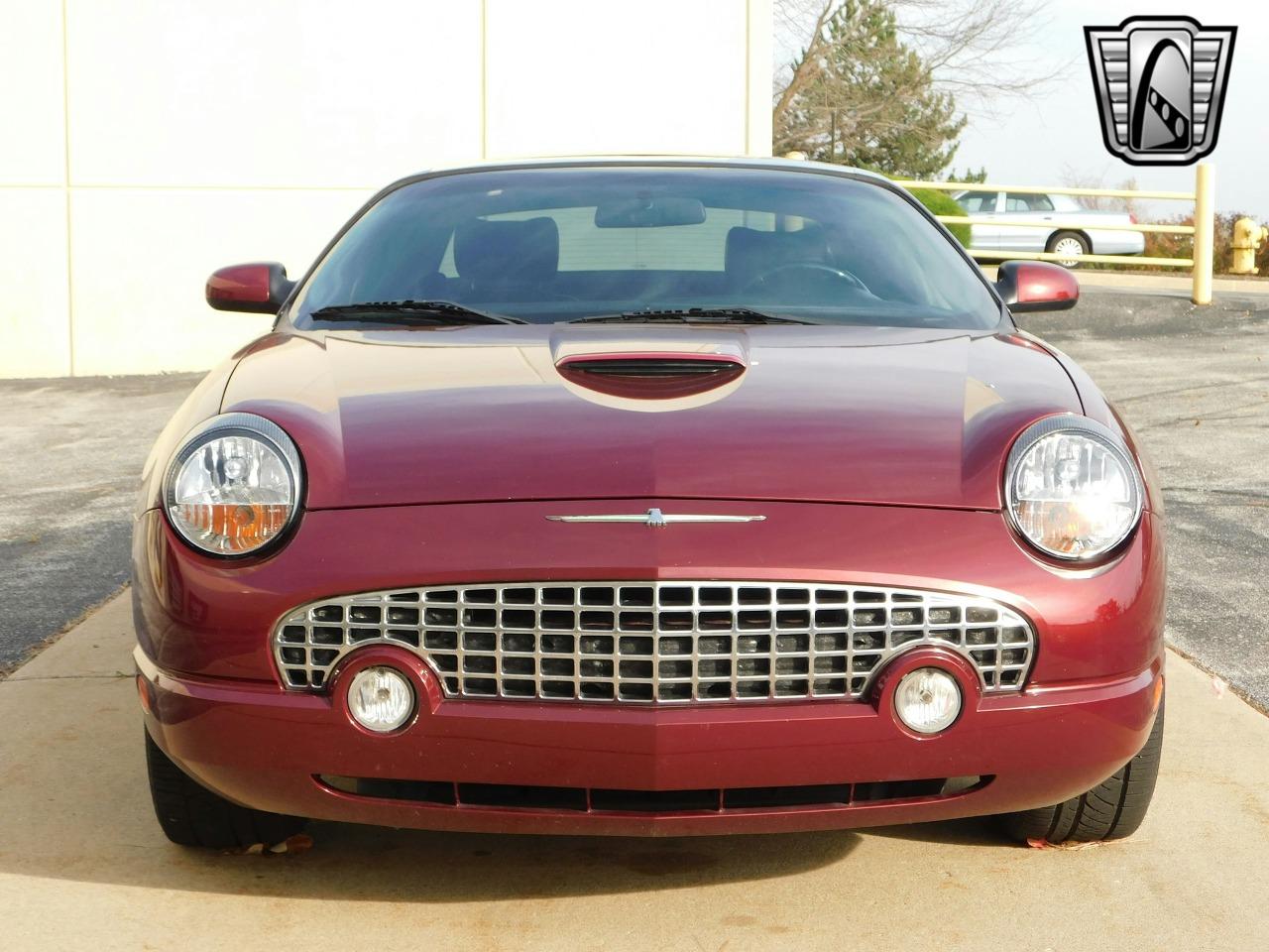 2004 Ford Thunderbird