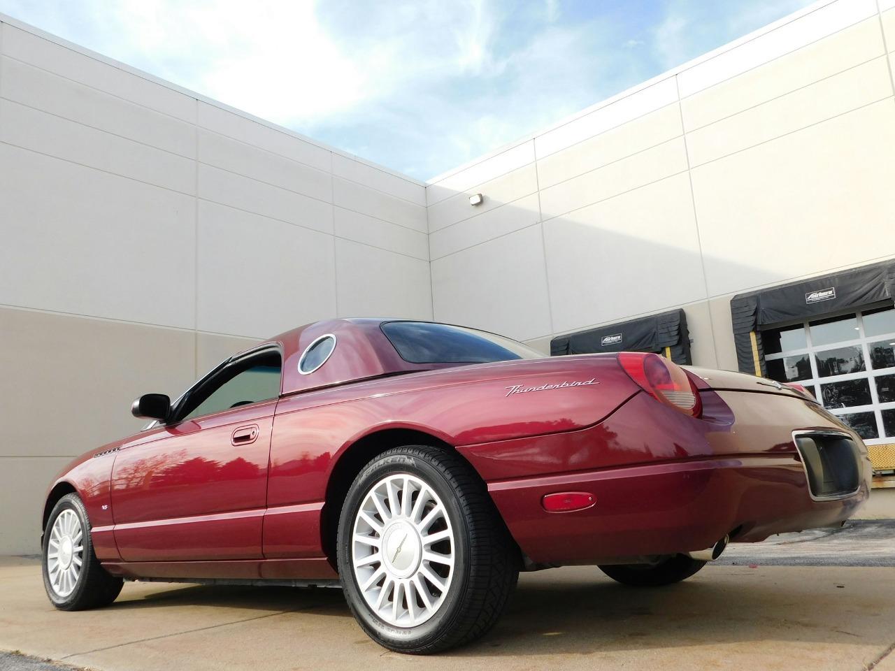 2004 Ford Thunderbird