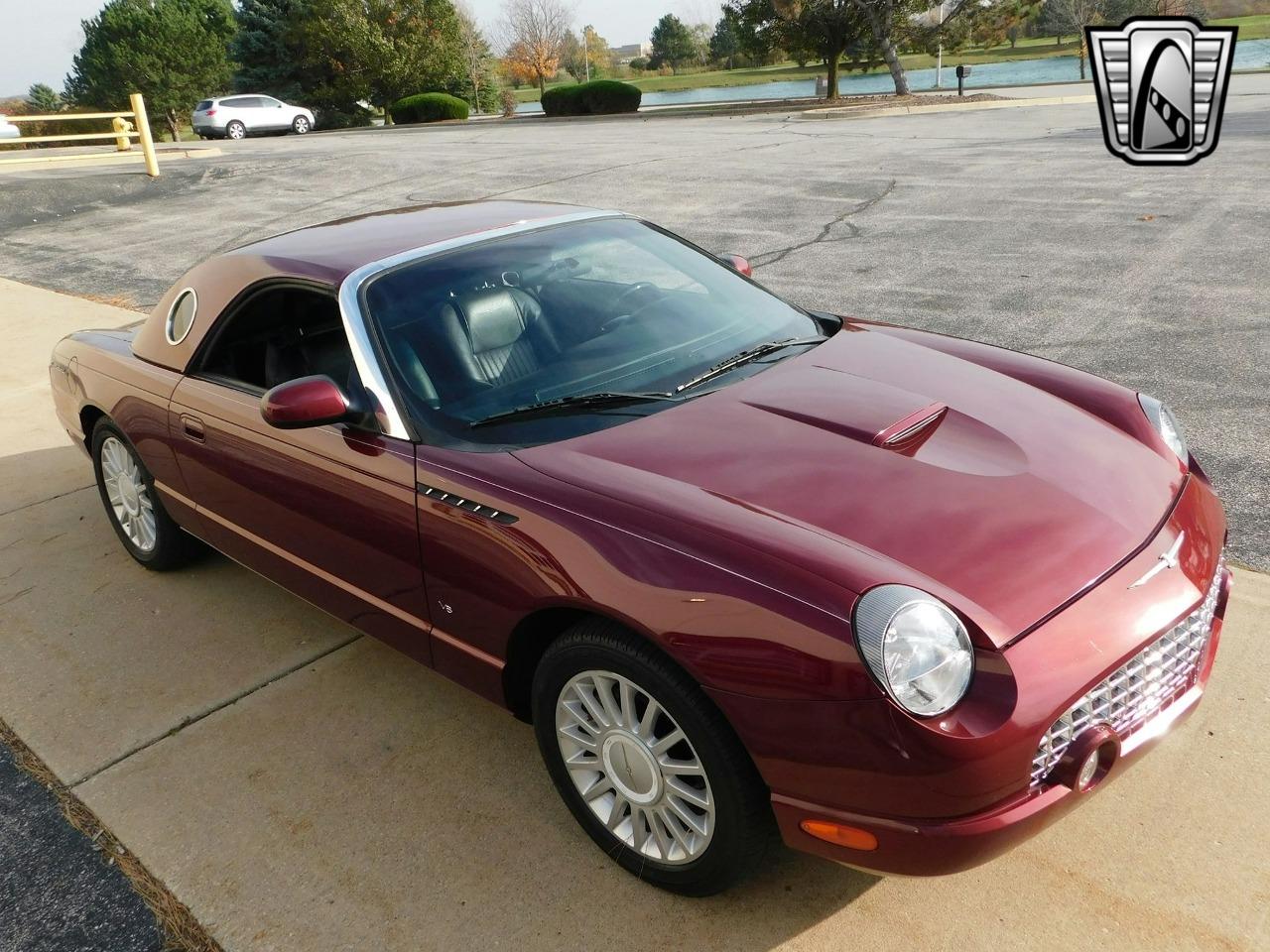 2004 Ford Thunderbird