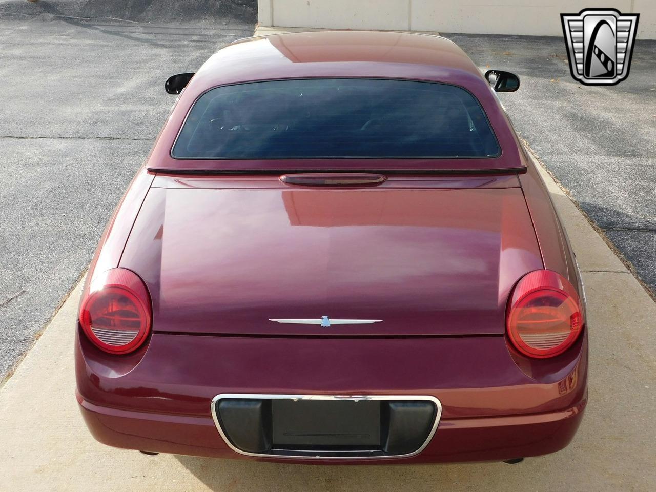 2004 Ford Thunderbird