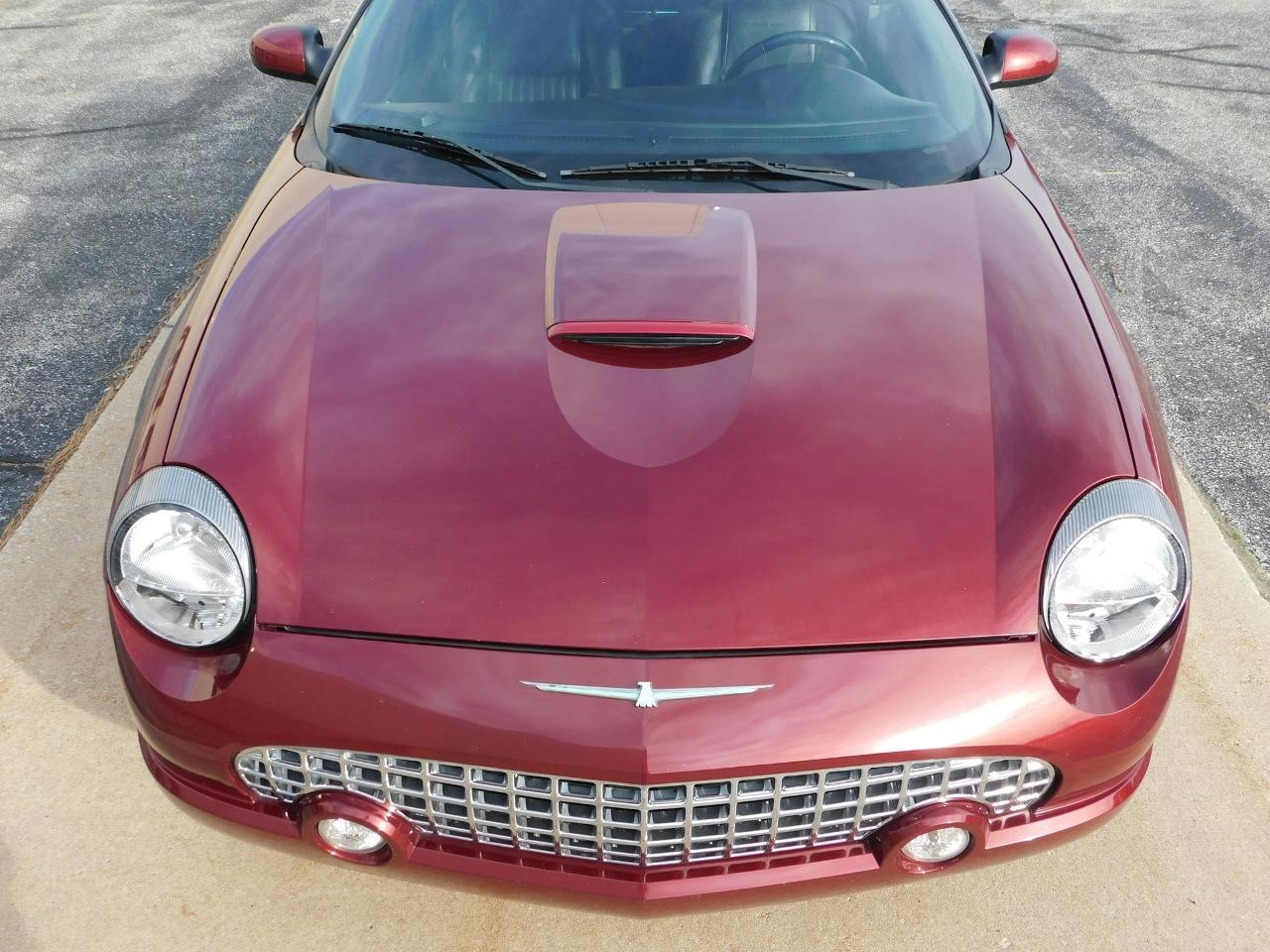 2004 Ford Thunderbird