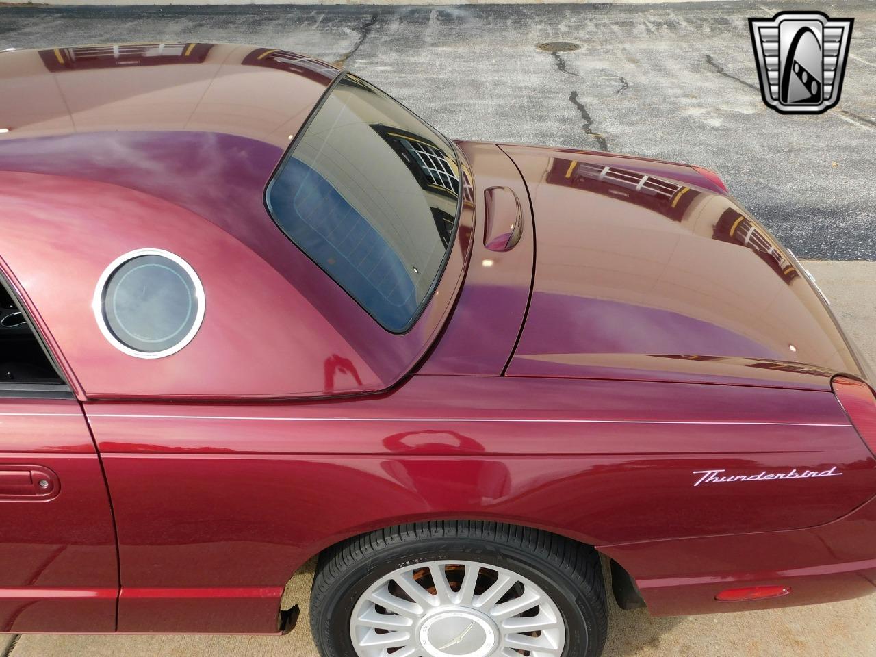 2004 Ford Thunderbird