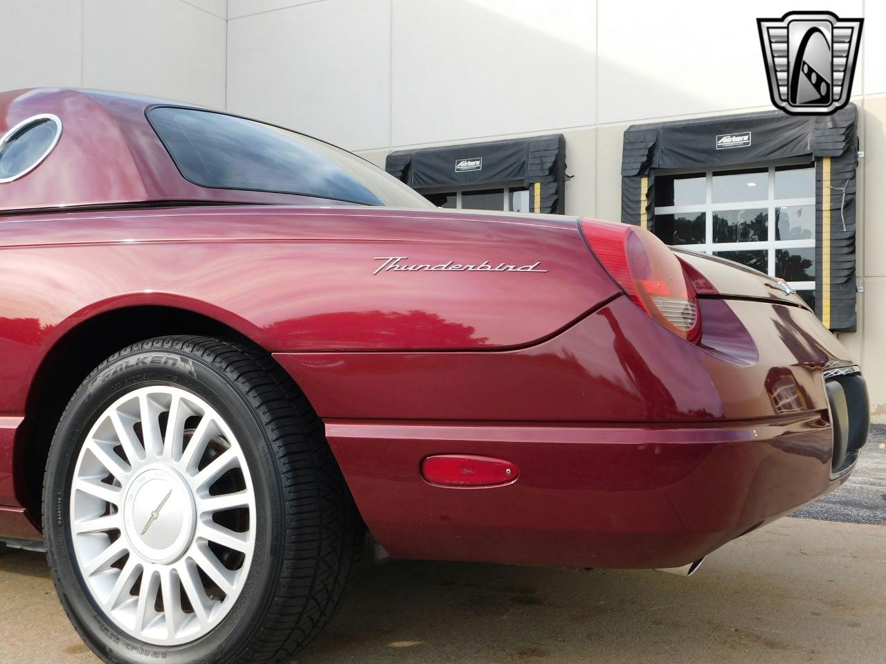 2004 Ford Thunderbird