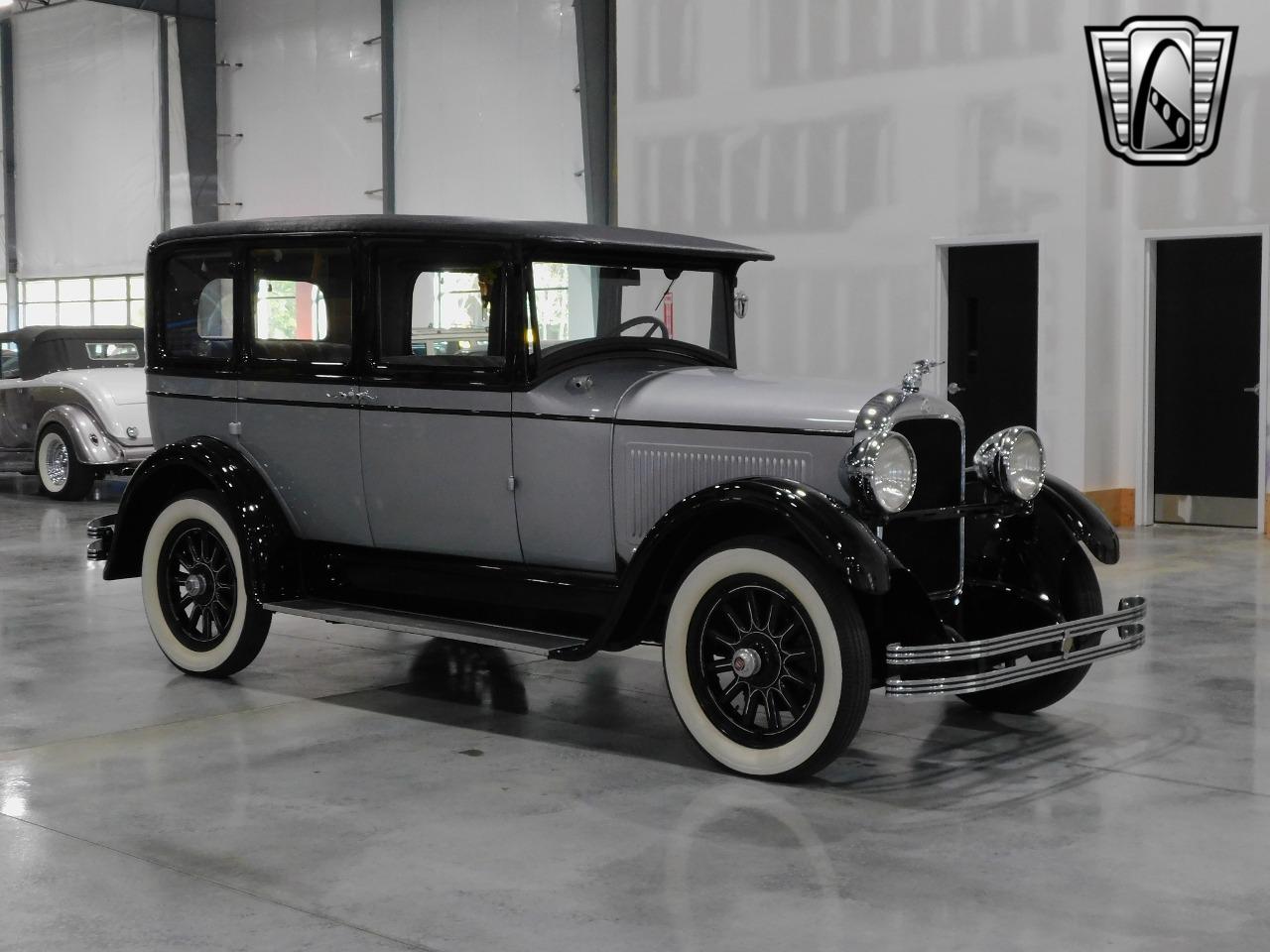 1928 Studebaker Dictator