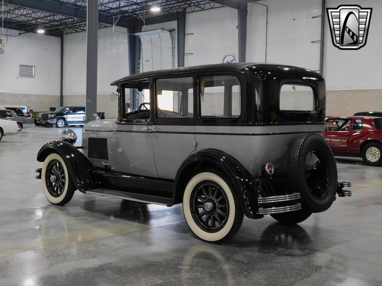 1928 Studebaker Dictator