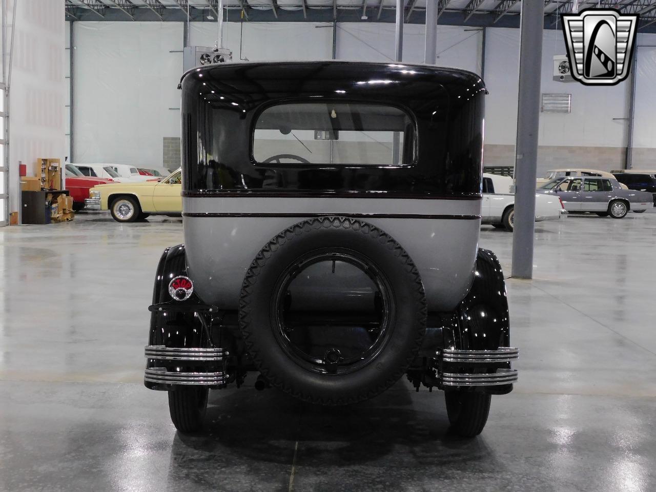 1928 Studebaker Dictator